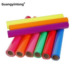 Pellicola Termotrasferibile Fluorescente Traspirante per Abbigliamento Sportivo e di Sicurezza a Lunga Durata con Funzione di Assorbimento dell'Umidità - Product Image 1