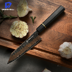 <span class=keywords><strong>Set</strong></span> <span class=keywords><strong>di</strong></span> 3 <span class=keywords><strong>Coltelli</strong></span> <span class=keywords><strong>da</strong></span> Chef e <span class=keywords><strong>Macellaio</strong></span> in Acciaio Damascato a 33 Strati <span class=keywords><strong>di</strong></span> Alta Qualità con Manico in Resina e Confezione Regalo - Product Image 4