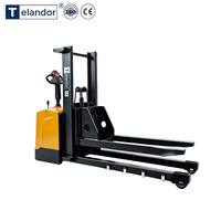 Chariots élévateurs électriques sur mesure pour la manutention de marchandises de grande taille, avec décélération pendant le virage