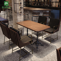 Ensembles de tables et chaises de bistrot et de restaurant en bois et métal, style industriel vintage, durables et écologiques, pour la vente en gros