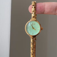 Montre décontractée de luxe, montre de mode exquise, montre élégante et décontractée, montre à chaîne délicate, montre pour femme