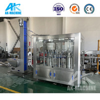 Machine d'embouteillage automatique à grande vitesse pour bouteilles PET, ligne de production de remplissage et de bouchage d'eau minérale