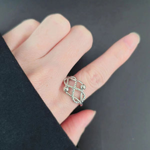 Anillos Antiestrés con Cuentas Giratorias, Diseño de Cuerda Tejida Infinita Cruzada, Chapado en Oro Blanco sobre Cobre, Joyería para el Estrés - Product Image 2