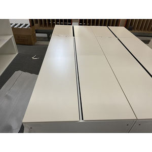 ตู้เสื้อผ้าไม้พร้อมกรอบอลูมิเนียมพร้อมไฟ LED ในตัวสำหรับห้องนอนที่ทันสมัย - Product Image 6