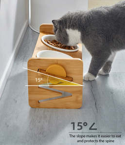 Cuenco de alimentación de bambú inclinable de alta calidad para perros y gatos - Product Image 5