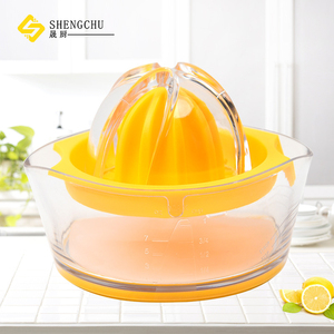 <span class=keywords><strong>4</strong></span> In <span class=keywords><strong>1</strong></span> Multifunctionele Handmatige Citroenpers Sinaasappel Grapefruit Citrus Rotatie Sap Pers Keukengerei - Product Image 1
