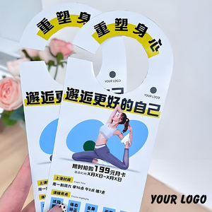 Colgador de Puerta de Cartón Personalizado con Folleto de PVC Impreso a Doble Cara para Promoción Inmobiliaria, Regalo, Tarjeta de Visita - Product Image 5