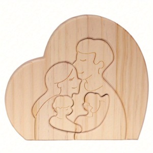2025 Regalo del Día de la madre Nombre DE FAMILIA grabado Padres e hijos en forma de amor Abrazo Rompecabezas familiares de madera - Product Image 3