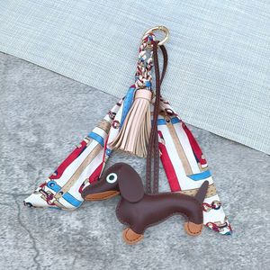 Da sang Trọng Quà Tặng Dachshund Dog PU da Móc Chìa Khóa tua động vật trang trí Thiết kế túi quyến rũ Mặt dây chuyền xe <span class=keywords><strong>Keyring</strong></span> cho phụ nữ - Product Image 2