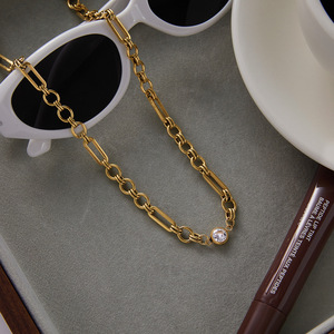 Collar de Cadena Geométrica de Acero Inoxidable con Baño de Oro de 18K y Circonita Blanca Engastada en Bisel para Uso Diario - Product Image 2