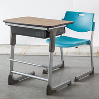 Ensemble de bureau et de chaise pour étudiants, salle de classe, université, formation