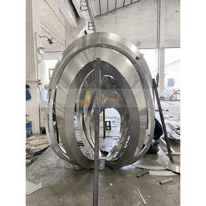 V04 Sculpture moderne faite à la main en acier inoxydable hautement poli Grandes sculptures en métal à vendre - Product Image 4