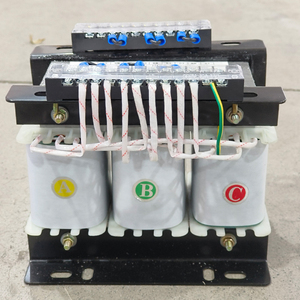หม้อแปลงแยกวงจรสามเฟสกันน้ำ รุ่น SG ขนาด 10KVA สำหรับระบบพลังงานแสงอาทิตย์ - Product Image 1