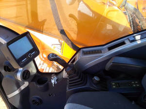 Excavatrice sur chenilles multifonctionnelle d'origine coréenne d'occasion Hyundai 220lc-9s Moteur Yanmar Pompe à engrenages à haut rendement Roulement en bon état - Product Image 5