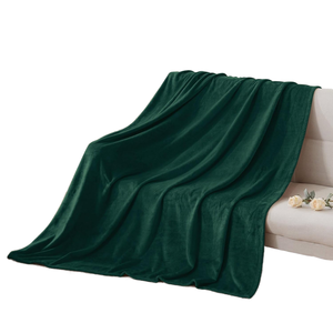 Couverture en polaire Sherpa unie, ultra douce, portable, 100% polyester tissé, de luxe, personnalisée, pour l'hiver, par Harshit International - Product Image 1