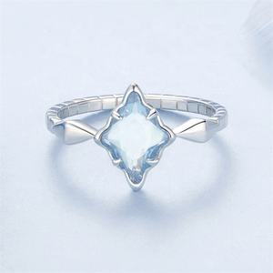 Kualitas tinggi batu permata berlapis emas grosir cincin perak murni 925 perhiasan Bling mewah biru janji wanita cincin bintang kaca - Product Image 5