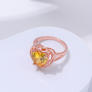 Anello a Forma di Cuore per Donne, Stile Dolce, Accessorio da Dito per Uso Quotidiano - Product Image 5