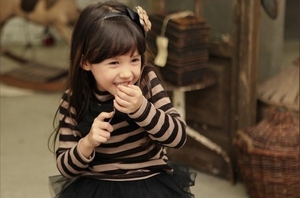 Camiseta de Manga Larga a Rayas para Niña, Ropa Infantil - Product Image 4