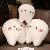 Coussin dentaire personnalisé en forme de dessin animé, rembourré en coton PP 3D, avec expression faciale mignonne, poupée en forme de dent, ornements de dentiste, cadeaux en peluche apaisants pour bébé
