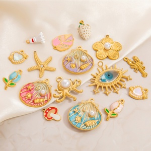 Pendentifs et breloques de mode pour femmes en acier inoxydable plaqué or 18 carats, faits à la main, accessoires de pendentif à conservation de couleur - Product Image 3