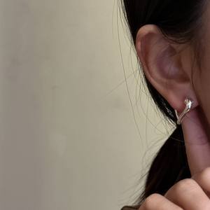 Pendientes de amor de estilo coreano de plata de ley S925, diseño de nicho de personalidad Simple, joyería de oreja de moda - Product Image 2