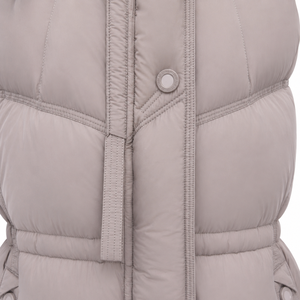 Chaqueta Larga Acolchada con Capucha para Mujer, Color Morado Claro, con Aislamiento de Plumón de Ganso de 200 Fill Power - Product Image 4