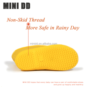 Stivali da Pioggia Personalizzati per Bambine in Plastica Lucida, Scarpe Impermeabili Invernali per Bambini, Graziosi Stivali da Principessa per Esterni - Product Image 4