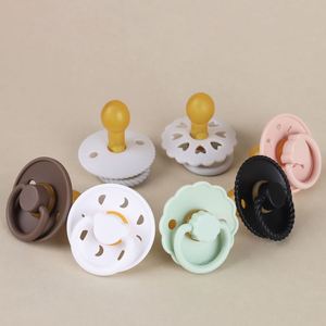 Sucette orthodontique en latex de caoutchouc naturel sans BPA pour bébés de 0 à 12 mois – Vente en gros - Product Image 1