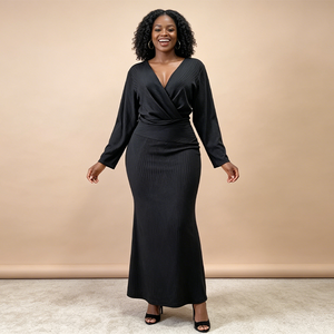 Collezione Autunno 2026: Nuovo Vestito Donna Tinta Unita, Scollo a U, Spalline Posteriori, Dettaglio a Costine Piccole, <span class=keywords><strong>Maniche</strong></span> <span class=keywords><strong>Lunghe</strong></span> Svasate, Lunghezza al Pavimento - Product Image 1