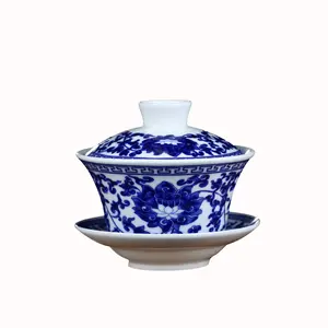 Chinesische klassische Lotus Tee tasse Gaiwan Keramik Bule und weißes Porzellan Tee Set mit traditionellem Muster