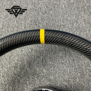 พวงมาลัยเย็บสีเหลืองคาร์บอนไฟเบอร์สำหรับ <span class=keywords><strong>Mercedes</strong></span> Benz <span class=keywords><strong>Amg</strong></span> W463 W219 W211 W209 <span class=keywords><strong>W223</strong></span> C E-G-Class - Product Image 4