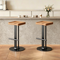 Tabouret de bar haut de gamme minimaliste de style méditerranéen avec structure en fer forgé, hauteur fixe, idéal pour les salons de thé/café et les îlots de cuisine