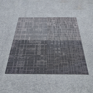 Dalles de moquette en polyester auto-adhésives, antidérapantes, à poils longs, emboîtables et détachables, écologiques, modernes et portables pour la maison - Product Image 6