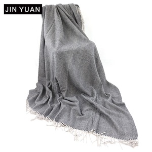 <span class=keywords><strong>Couverture</strong></span> tissée en laine pure 100% personnalisée en gros <span class=keywords><strong>Couverture</strong></span> en laine de luxe pour voyage d'hiver à la maison - Product Image 3
