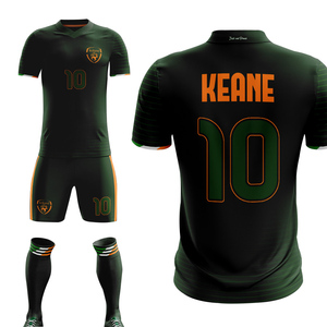 Ensemble complet <span class=keywords><strong>de</strong></span> maillots <span class=keywords><strong>de</strong></span> football rétro personnalisés par sublimation pour jeunes, vente en gros, uniformes <span class=keywords><strong>de</strong></span> football, ensembles <span class=keywords><strong>de</strong></span> maillots, maillot <span class=keywords><strong>de</strong></span> <span class=keywords><strong>gardien</strong></span> <span class=keywords><strong>de</strong></span> but - Product Image 1