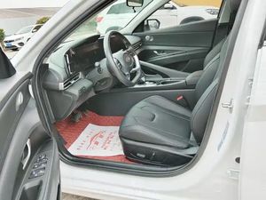 Usado <span class=keywords><strong>Elantra</strong></span> 2021 1.5L CVT LUX - Premium Korean Heritage, sedán de conducción diaria confiable - Product Image 5