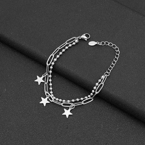 Pulseras Unisex de Acero de Titanio con Colgante de Estrella y Cadena de Doble Capa, Diseño de Nicho Popular, Venta al por Mayor de Joyería - Product Image 2