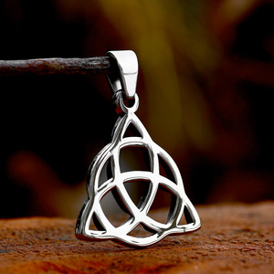 Collier pendentif vintage en acier inoxydable avec nœud celtique nordique chrétien pour femmes et hommes - Product Image 2