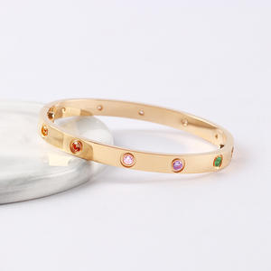 Pulsera de Acero Inoxidable de Alta Calidad con Oro de 18K, Joyería Fina con Diez Circones, Pulseras de Diseño para Parejas - Product Image 6