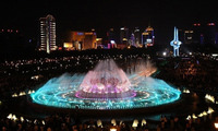 Fuente de Agua Flotante con Luces LED de Colores para Estanques