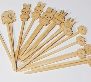 Decoración de animales, palillos de frutas de bambú personalizados, pinchos, palitos de hamburguesa de grado alimenticio, palillos de cóctel desechables ecológicos - Product Image 5
