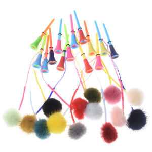 Tee de golf coréen de vente chaude porte-balle anti-perte de logo personnalisé avec ornements en fourrure de vison 83mm en plastique bois longueur 70mm - Product Image 1