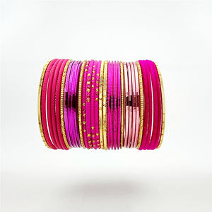 Conjunto de brazaletes elegantes hechos a medida de calidad Premium para mujer para boda Diseño de lujo ligero de moda Color personalizado Etiqueta privada - Product Image 1