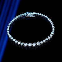 Bracelet tennis en moissanite dégradée à 3 griffes de 2 mm pour femme, en argent sterling S925, entièrement pavé, bijou de main minimaliste de luxe