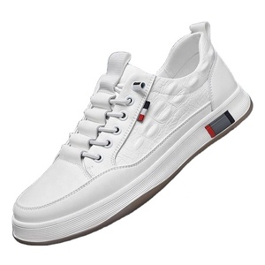Baskets décontractées blanches pour hommes, bout rond, à lacets, semelle en caoutchouc, chaussures de marche tendance printemps - Product Image 1