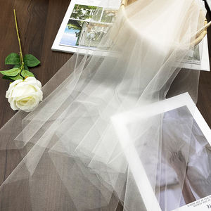 ผ้าตาข่ายทูลล์เนื้อนุ่มโปร่งแสง น้ำหนักเบา ผลิตจากไนลอน 100% มี 63 นิ้ว 14 สีในสต็อก เหมาะสำหรับทำผ้าคลุมหน้าเจ้าสาวและชุดเดรสสำหรับเด็กผู้หญิง - Product Image 3