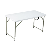 Table de salle à manger d'extérieur moderne, légère et pliable, rectangulaire, 4 pieds, en plastique, pour usage hôtelier