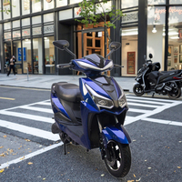 1500W yüksek hızlı yetişkin elektrikli Moped | Disk fren ve çift koltuk tasarımı ile 72V çelik çerçeve E motosiklet