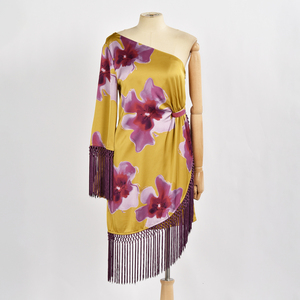 Robe en satin imprimé tropical 100 % polyester, coupe ample, manches asymétriques, excellente qualité, vente en gros - Product Image 1
