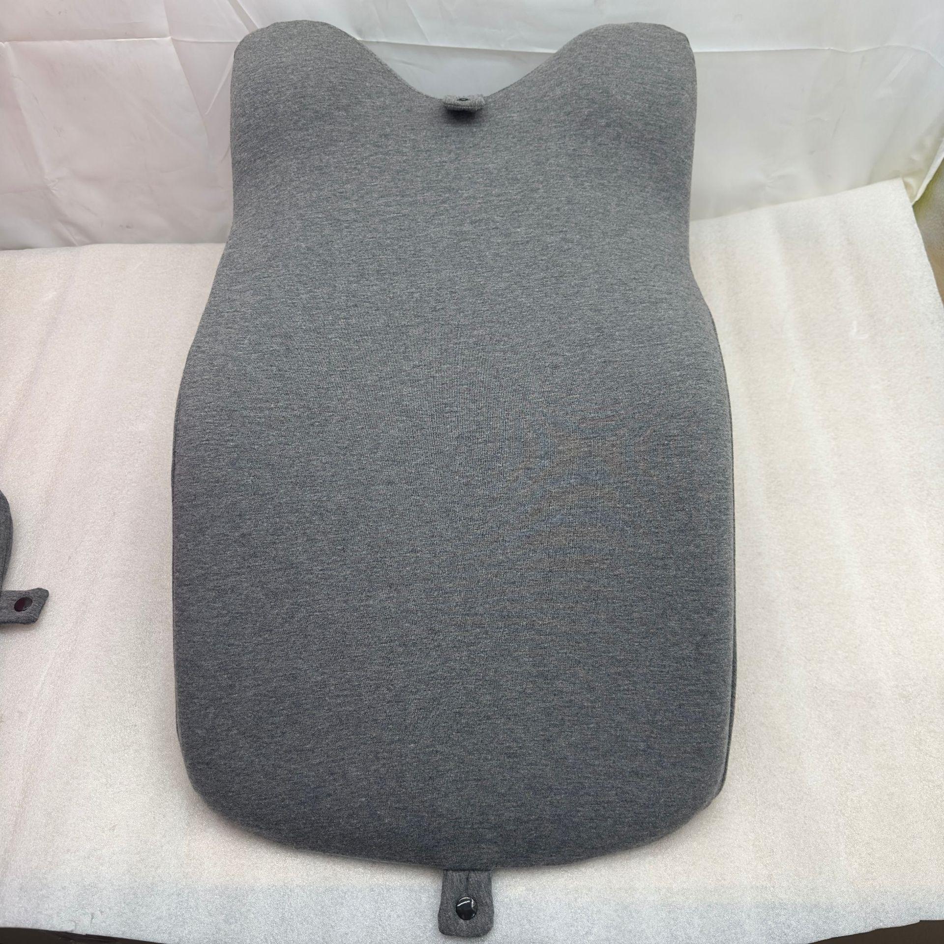 หมอนเดี่ยวสีเทาเข้ม